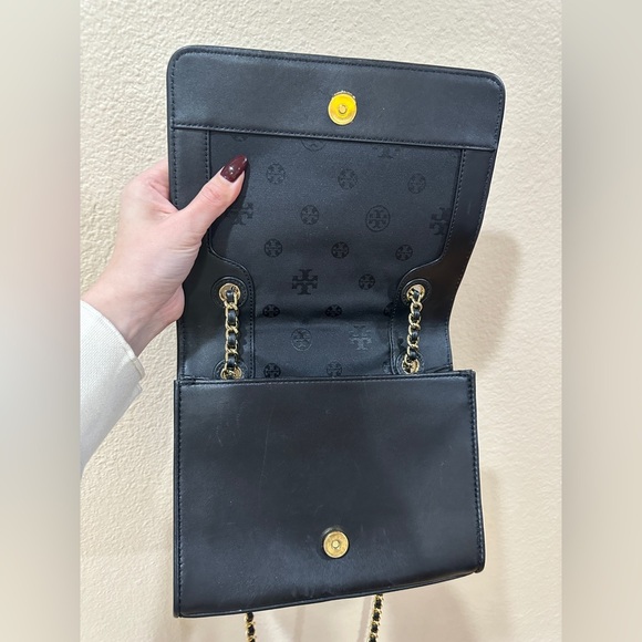 Tory Burch small classic one flap gold chain crossbody/ shoulder bag - Picture 5 of 16